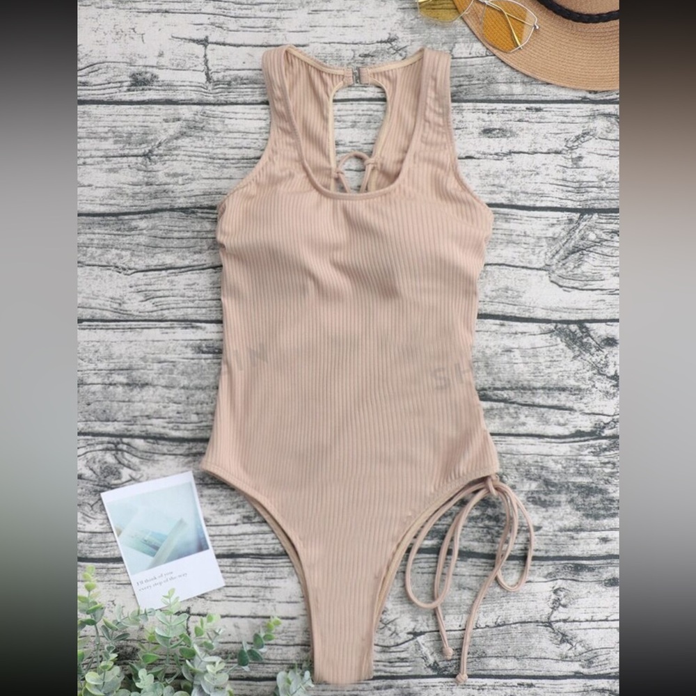 One piece bathing suit